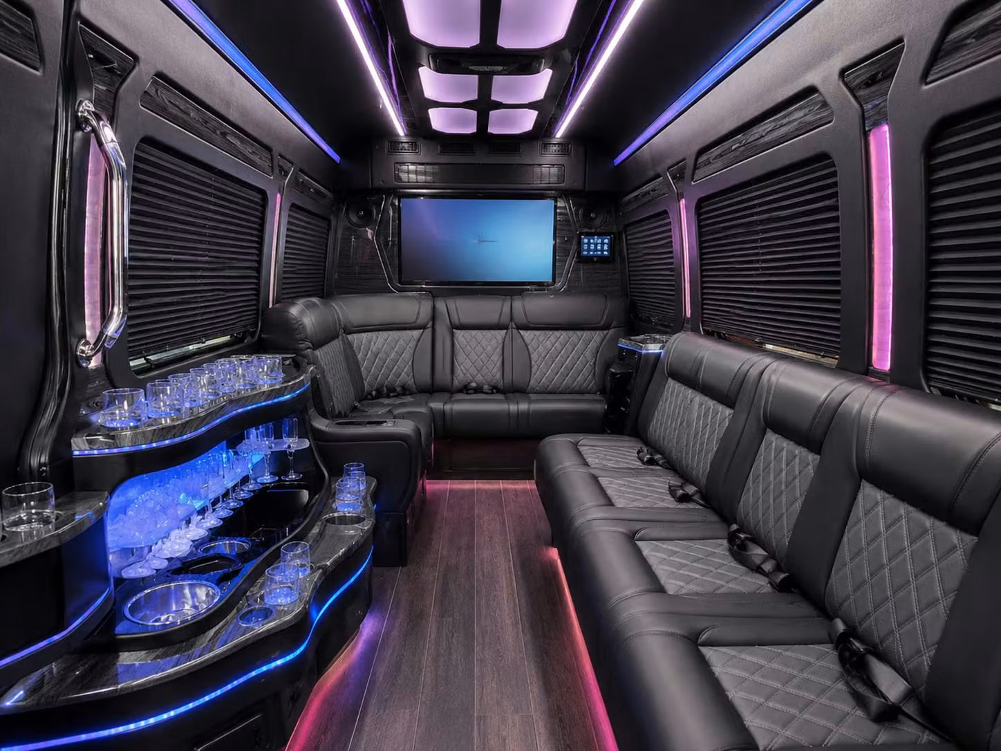 corporate and group tailgate transportation in oklahoma city